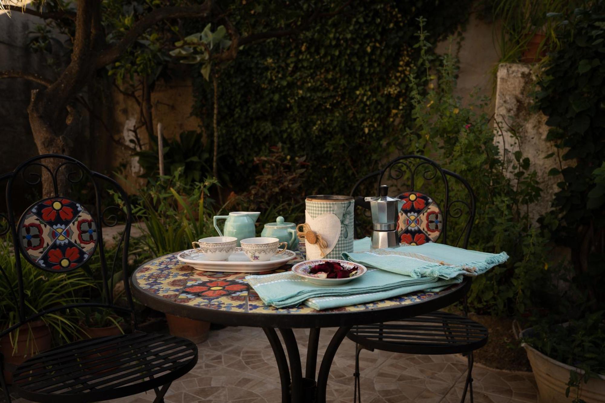 Sa Domu De Ladiri - Matrimoniale Con Giardino Bed & Breakfast Musei Dış mekan fotoğraf